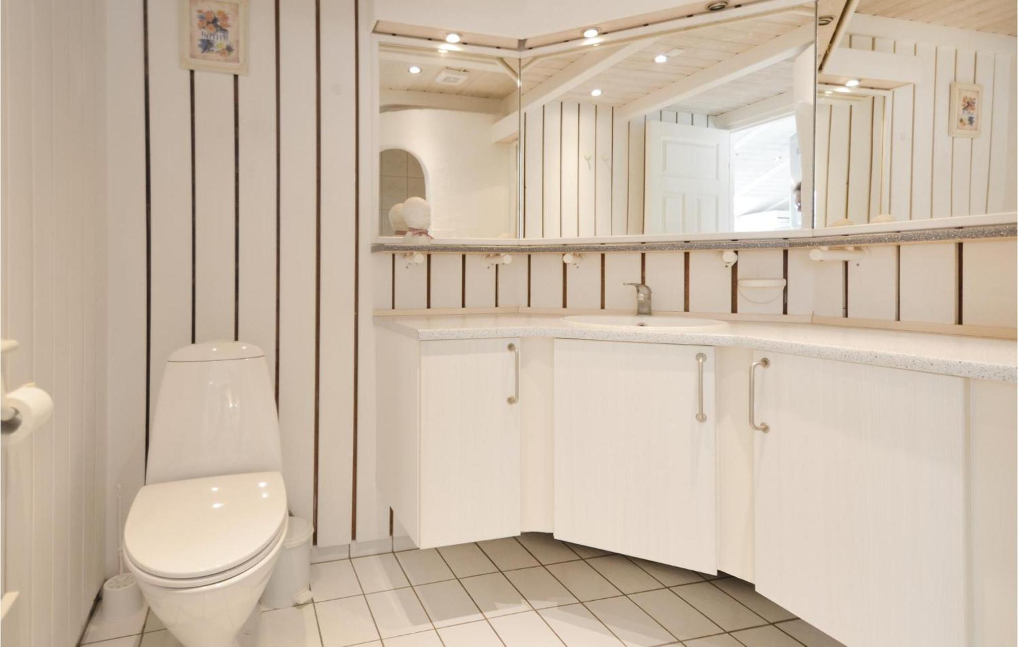 Amazing Home In Ebeltoft With Sauna Экстерьер фото