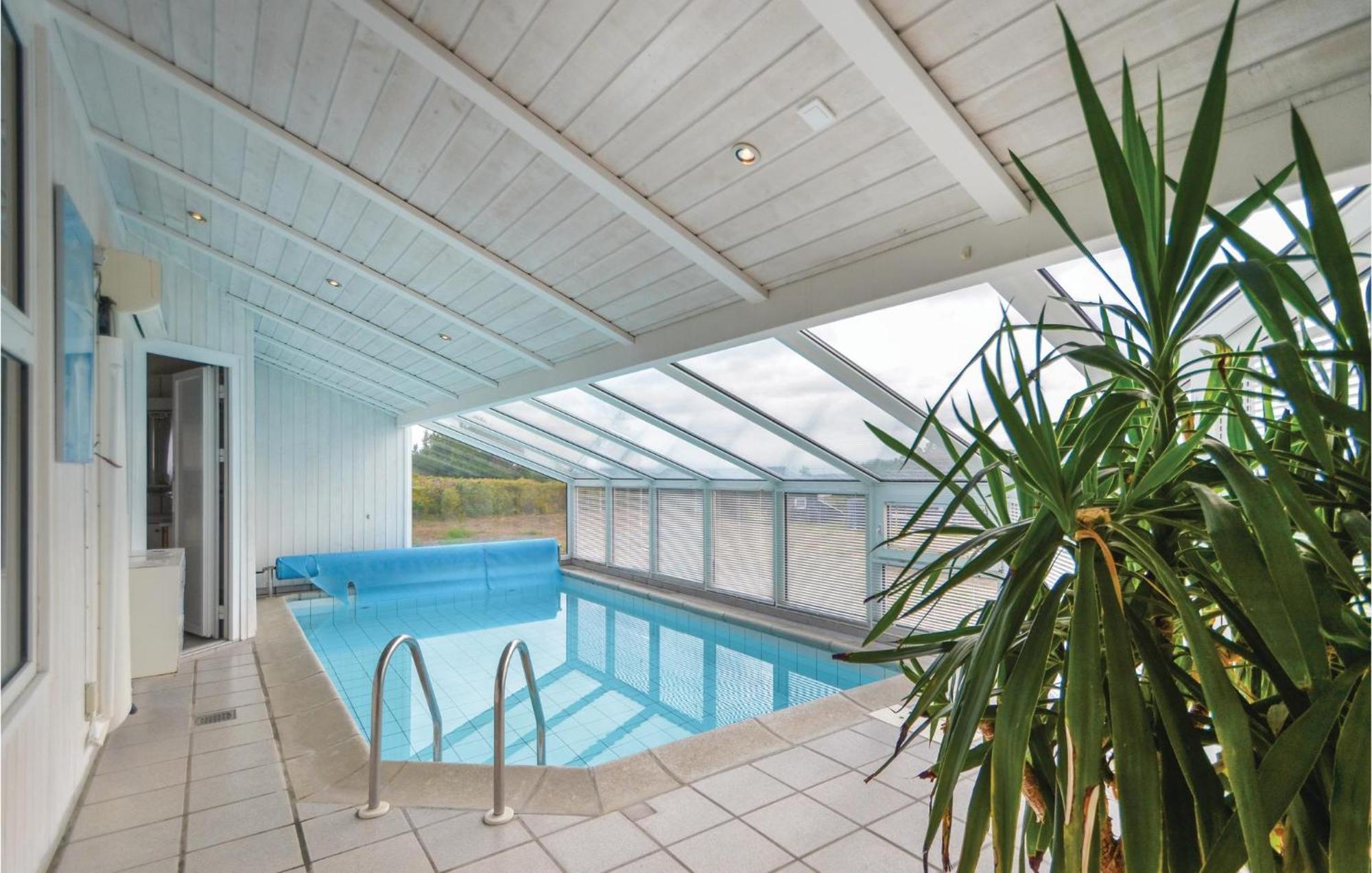 Amazing Home In Ebeltoft With Sauna Экстерьер фото